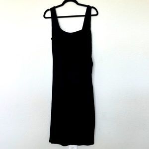 Ribbed knit maternity dress